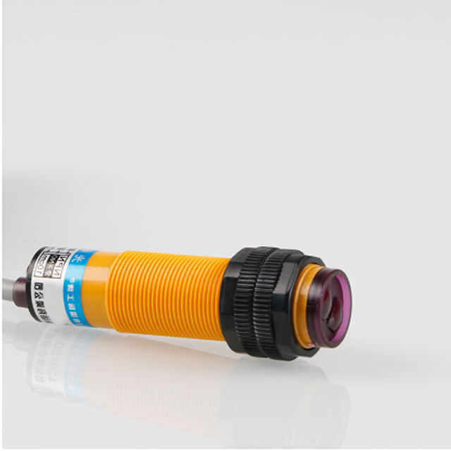 Proximity Sensor E3F-R2NK NPN 360VDC